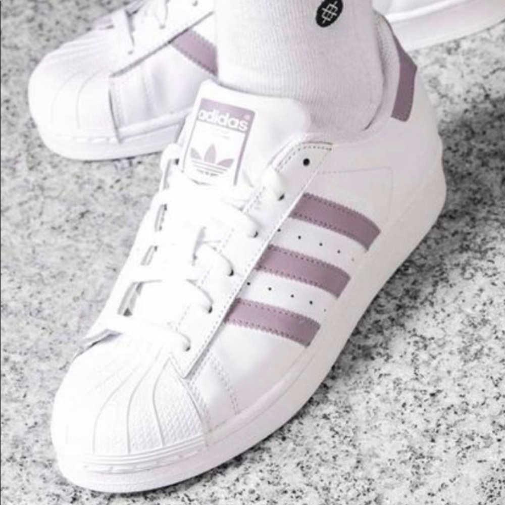 Adidas Superstar Size 7